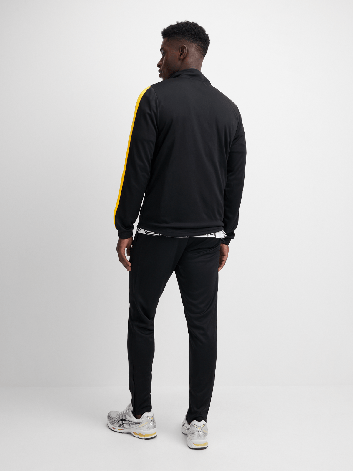 Kappa Men's Kaizer Chiefs Salcito Black Tracksuit - Comfortable Fan Sportswear Set